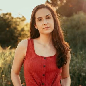 Meet Your Posher: Marisa